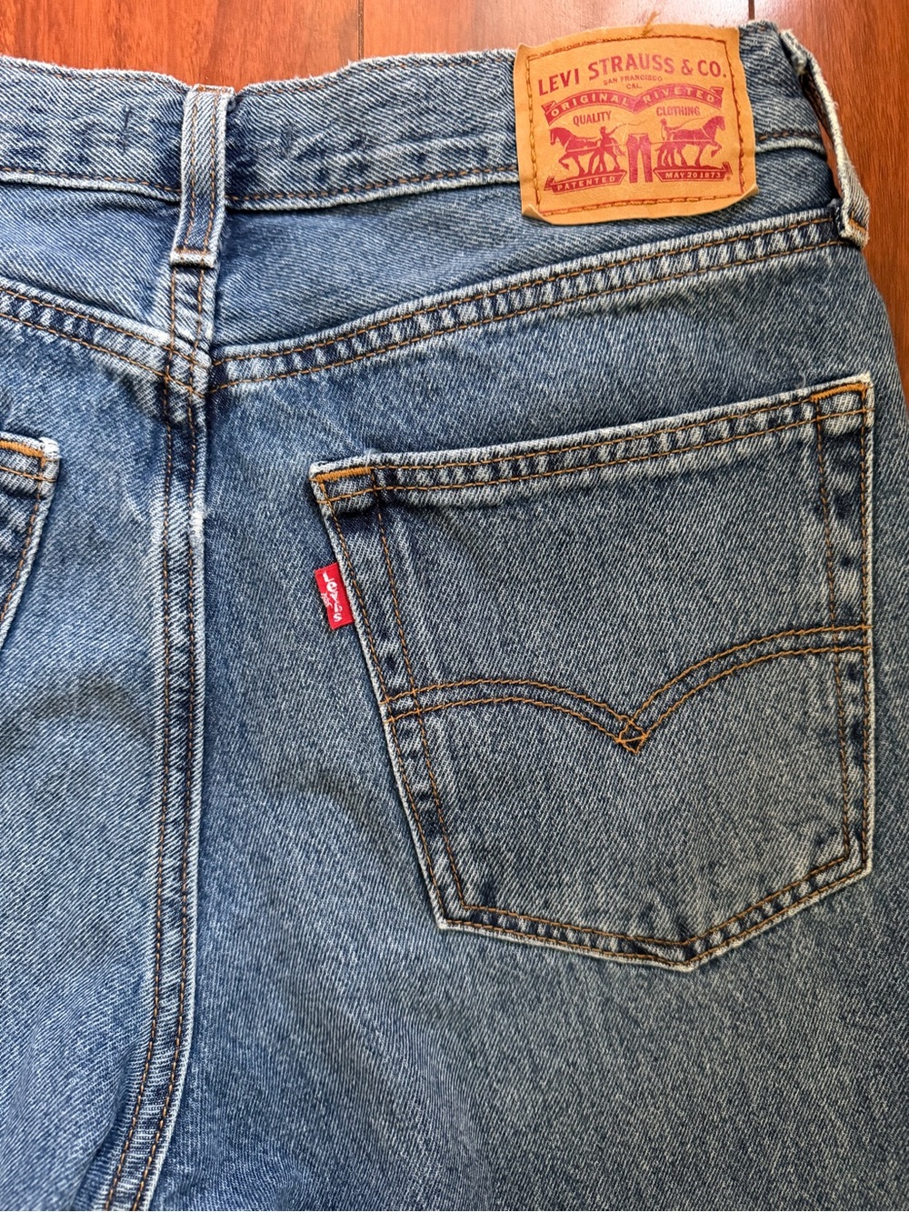 Levi's ‘94 Baggy Women’s Denim Jeans - size 29